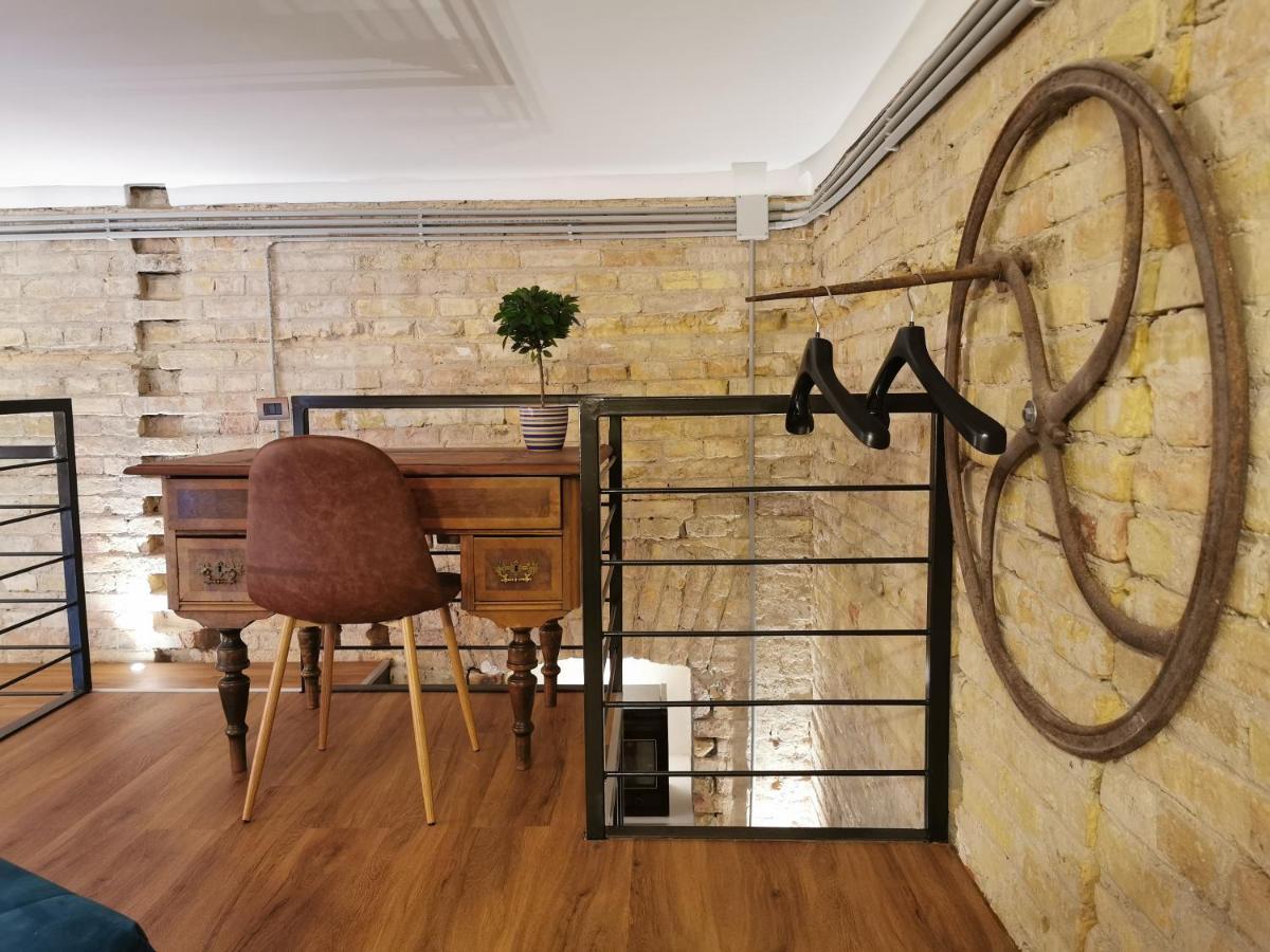 דירות בודפשט The Address Loft 22Ppl מראה חיצוני תמונה