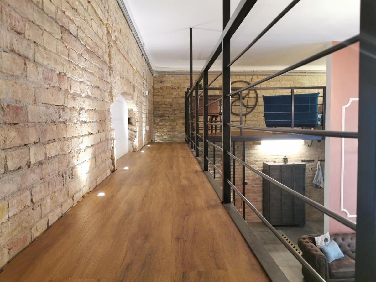 דירות בודפשט The Address Loft 22Ppl מראה חיצוני תמונה